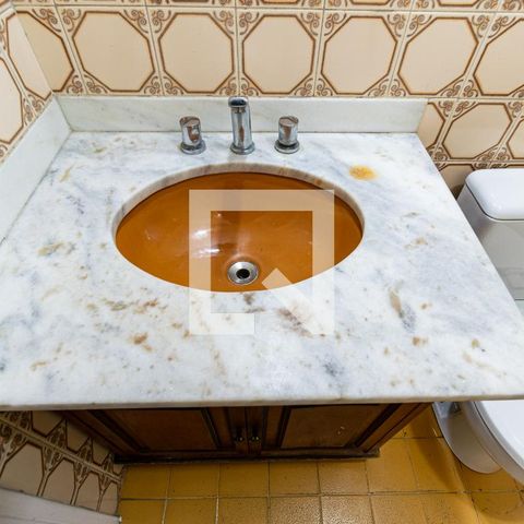 Apartamento à venda com 78m², 2 quartos e 1 vaga Apartamento à venda com 78m², 2 quartos e 1 vagaBanheiro