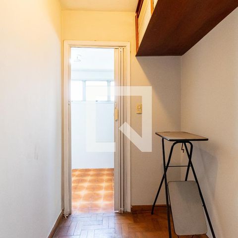 Apartamento à venda com 78m², 2 quartos e 1 vaga Apartamento à venda com 78m², 2 quartos e 1 vagaQuarto de Serviço