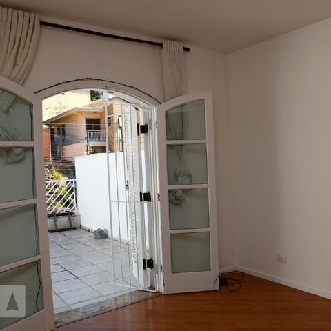 Casa à venda com 210m², 3 quartos e 2 vagasQuarto 3 - Suíte