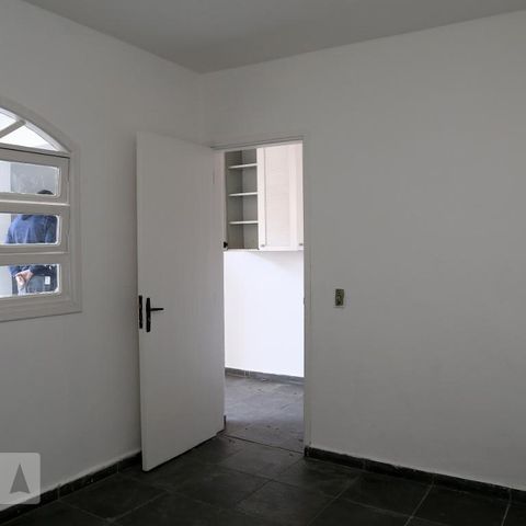 Casa à venda com 210m², 3 quartos e 2 vagasÁrea de Serviço