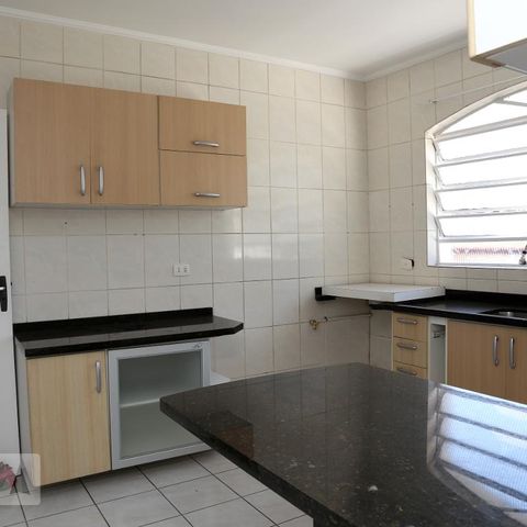 Casa à venda com 210m², 3 quartos e 2 vagasCozinha