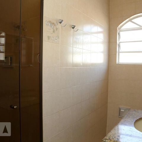 Casa à venda com 210m², 3 quartos e 2 vagasBanheiro Social
