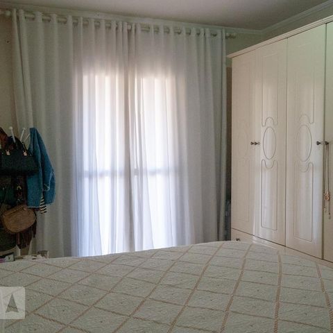 Casa à venda com 150m², 3 quartos e 2 vagas Casa à venda com 150m², 3 quartos e 2 vagasQuarto 1 - Suíte