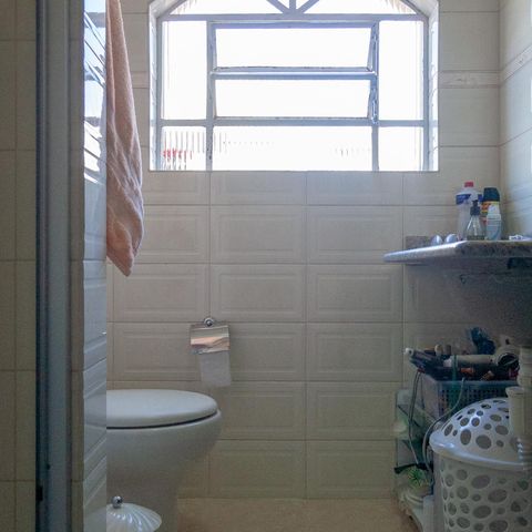Casa à venda com 150m², 3 quartos e 2 vagas Casa à venda com 150m², 3 quartos e 2 vagasBanheiro da Suíte