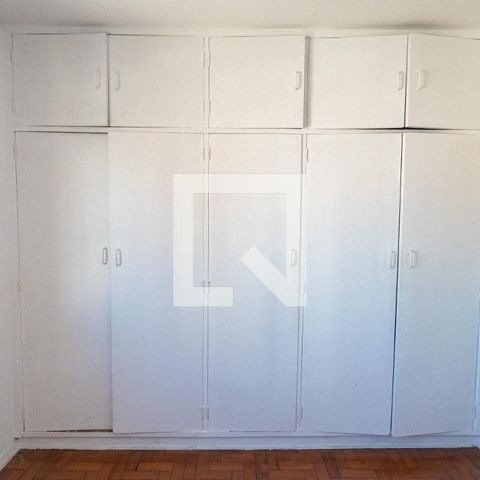 Apartamento para alugar com 90m², 2 quartos e 2 vagas Apartamento para alugar com 90m², 2 quartos e 2 vagasQuarto