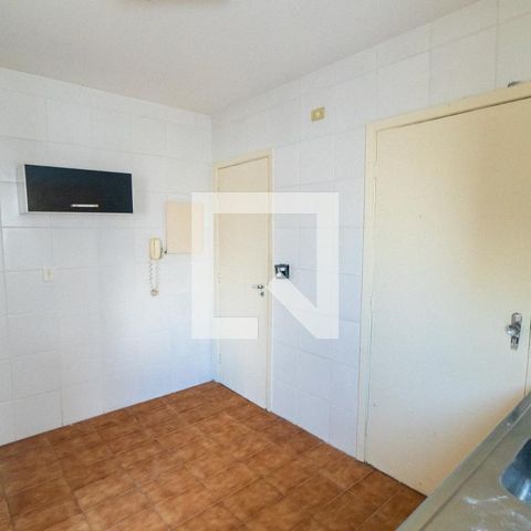 Apartamento para alugar com 90m², 2 quartos e 2 vagas Apartamento para alugar com 90m², 2 quartos e 2 vagasCozinha