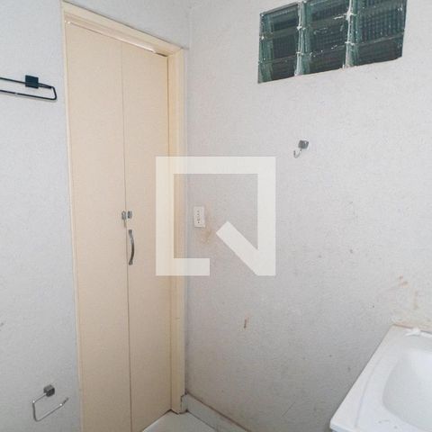 Apartamento para alugar com 90m², 2 quartos e 2 vagas Apartamento para alugar com 90m², 2 quartos e 2 vagasBanheiro da Suíte