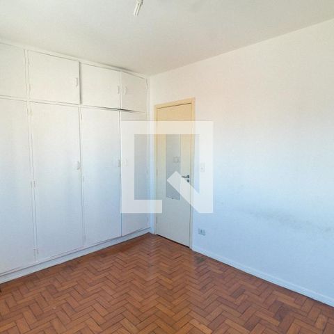Apartamento para alugar com 90m², 2 quartos e 2 vagas Apartamento para alugar com 90m², 2 quartos e 2 vagasQuarto
