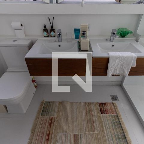 Casa à venda com 152m², 3 quartos e 1 vagaBanheiro Suíte 2