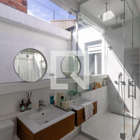 Casa à venda com 152m², 3 quartos e 1 vagaBanheiro Suíte 2