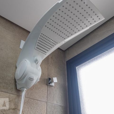 Apartamento à venda com 58m², 2 quartos e 1 vagaChuveiro