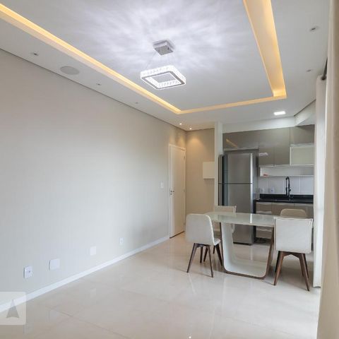 Apartamento à venda com 58m², 2 quartos e 1 vagaSala