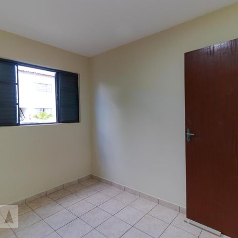 Casa de condomínio à venda com 53m², 2 quartos e 1 vagaQuarto 01