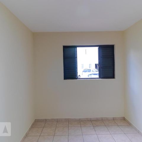 Casa de condomínio à venda com 53m², 2 quartos e 1 vagaQuarto 01