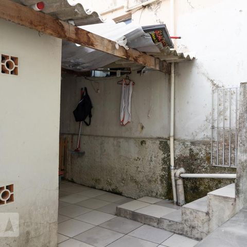 Casa à venda com 150m², 3 quartos e 1 vaga Casa à venda com 150m², 3 quartos e 1 vagaQuintal fundos
