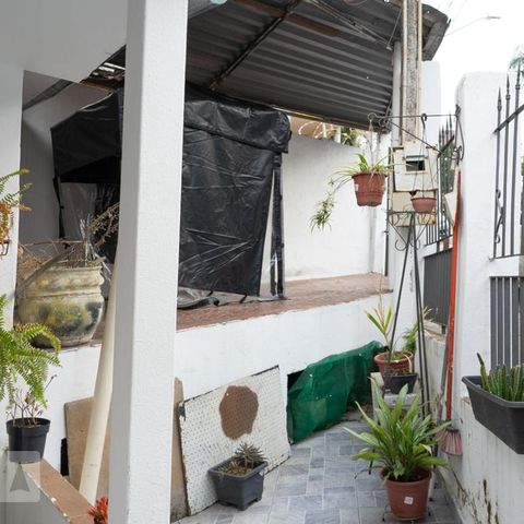 Casa à venda com 150m², 3 quartos e 1 vaga Casa à venda com 150m², 3 quartos e 1 vagaEntrada
