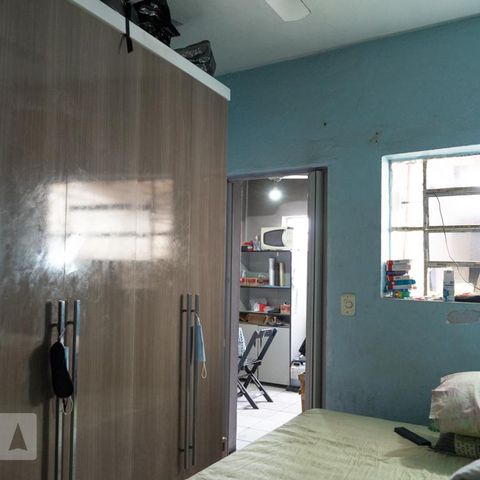 Casa à venda com 150m², 3 quartos e 1 vaga Casa à venda com 150m², 3 quartos e 1 vagaQuarto fundos