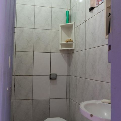 Casa à venda com 150m², 3 quartos e 1 vaga Casa à venda com 150m², 3 quartos e 1 vagaBanheiro fundos
