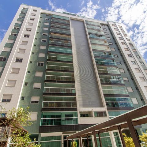 Apartamento à venda com 147m², 4 quartos e 3 vagasFachada