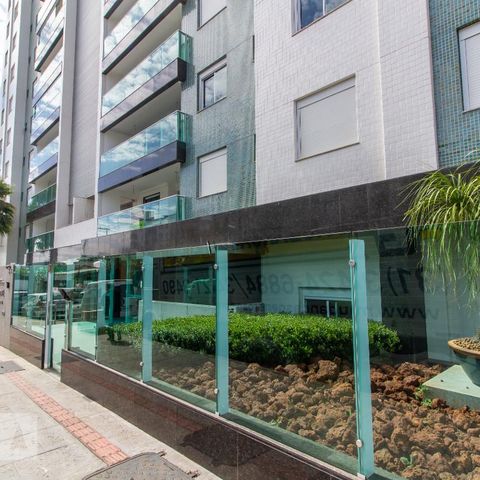Apartamento à venda com 147m², 4 quartos e 3 vagasVista da Rua