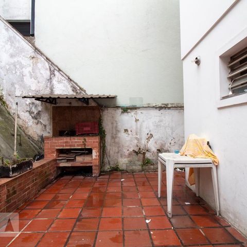 Casa à venda com 196m², 4 quartos e 2 vagasQuintal