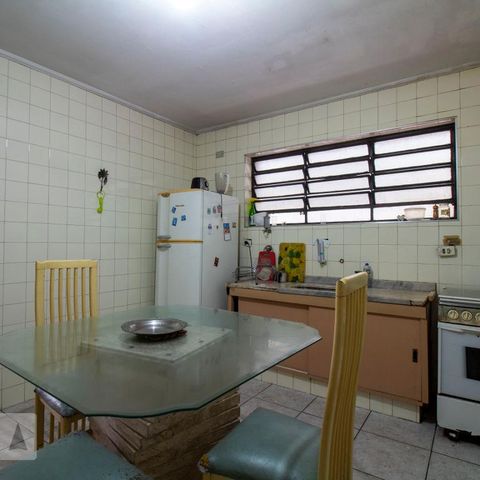 Casa à venda com 196m², 4 quartos e 2 vagasCozinha