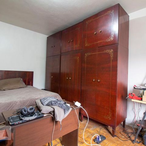 Casa à venda com 196m², 4 quartos e 2 vagasSuíte