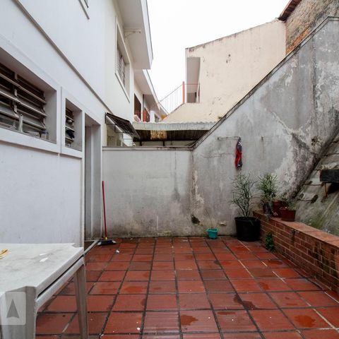 Casa à venda com 196m², 4 quartos e 2 vagasQuintal
