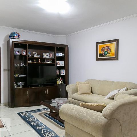 Casa à venda com 220m², 3 quartos e 3 vagasSala