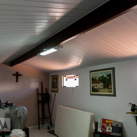 Casa à venda com 220m², 3 quartos e 3 vagasSótão
