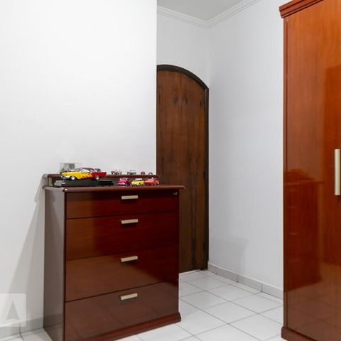 Casa à venda com 220m², 3 quartos e 3 vagasQuarto 2