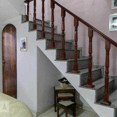 Casa à venda com 220m², 3 quartos e 3 vagasSala
