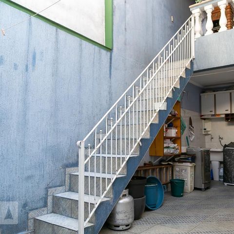 Casa à venda com 220m², 3 quartos e 3 vagasQuintal fundos
