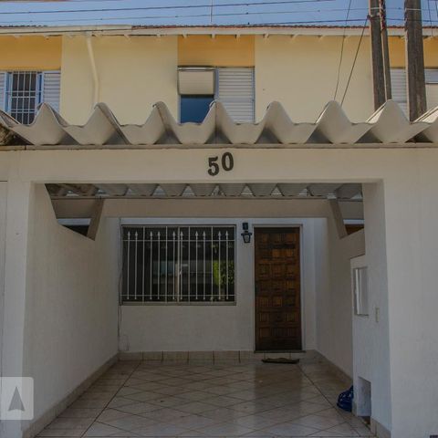 Casa de condomínio para alugar com 110m², 3 quartos e 2 vagasFachada
