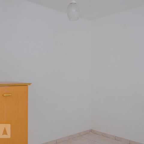 Casa de condomínio para alugar com 110m², 3 quartos e 2 vagasQuarto 1