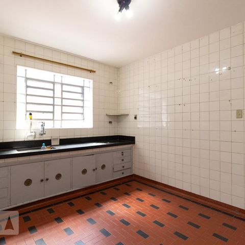 Casa à venda com 117m², 2 quartos e 2 vagasCozinha