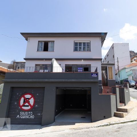 Casa à venda com 117m², 2 quartos e 2 vagasFachada
