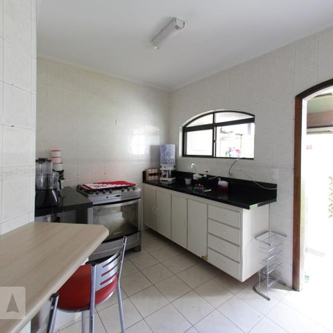 Apartamento à venda com 93m², 3 quartos e 2 vagasCozinha