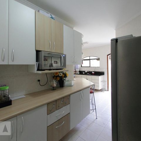 Apartamento à venda com 93m², 3 quartos e 2 vagasCozinha