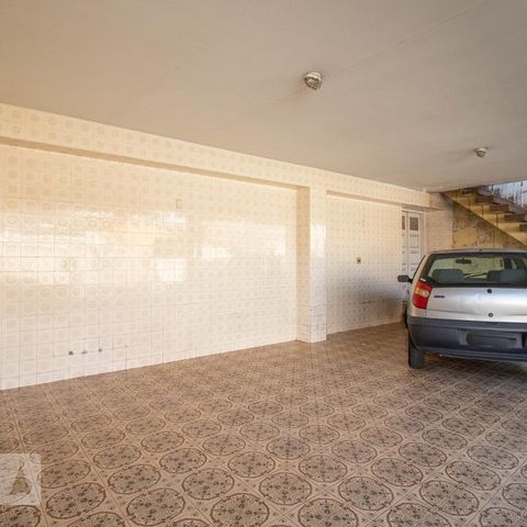 Casa à venda com 110m², 3 quartos e 3 vagasGaragem