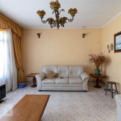 Casa à venda com 110m², 3 quartos e 3 vagasSala