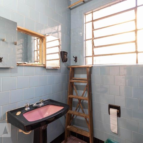 Casa à venda com 110m², 3 quartos e 3 vagasBanheiro