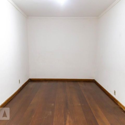 Casa à venda com 110m², 2 quartos e 1 vagaQuarto