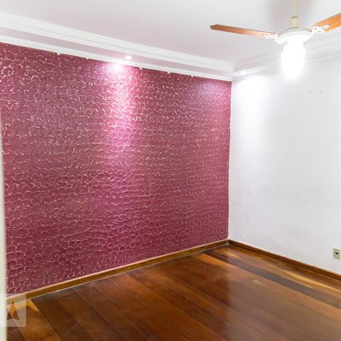 Casa à venda com 110m², 2 quartos e 1 vagaSala