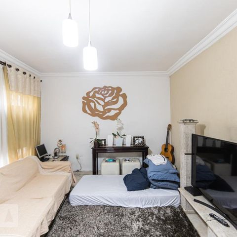 Casa à venda com 556m², 4 quartos e 4 vagas Casa à venda com 556m², 4 quartos e 4 vagasSala