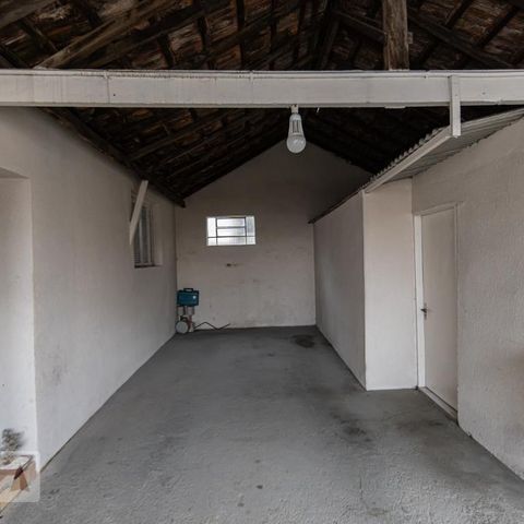 Casa à venda com 556m², 4 quartos e 4 vagas Casa à venda com 556m², 4 quartos e 4 vagasQuintal