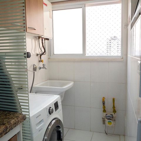 Apartamento à venda com 70m², 3 quartos e 1 vagaÁrea de Serviço