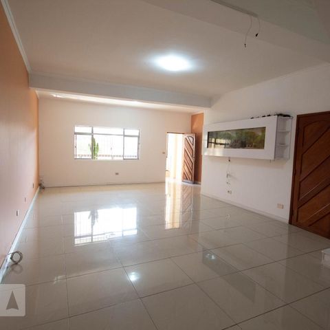 Casa à venda com 250m², 3 quartos e 4 vagasSala