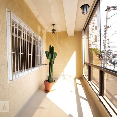 Casa à venda com 250m², 3 quartos e 4 vagasSacada