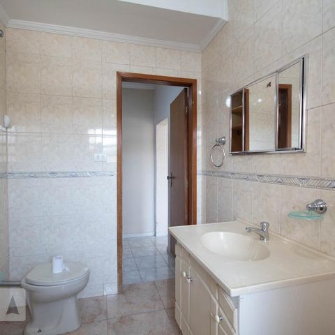 Casa à venda com 250m², 3 quartos e 4 vagasBanheiro da Suíte